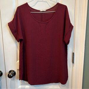 Entro Women’s Burgundy Cuffed Short Sleeve Oversized Textured Size Small Blouse
